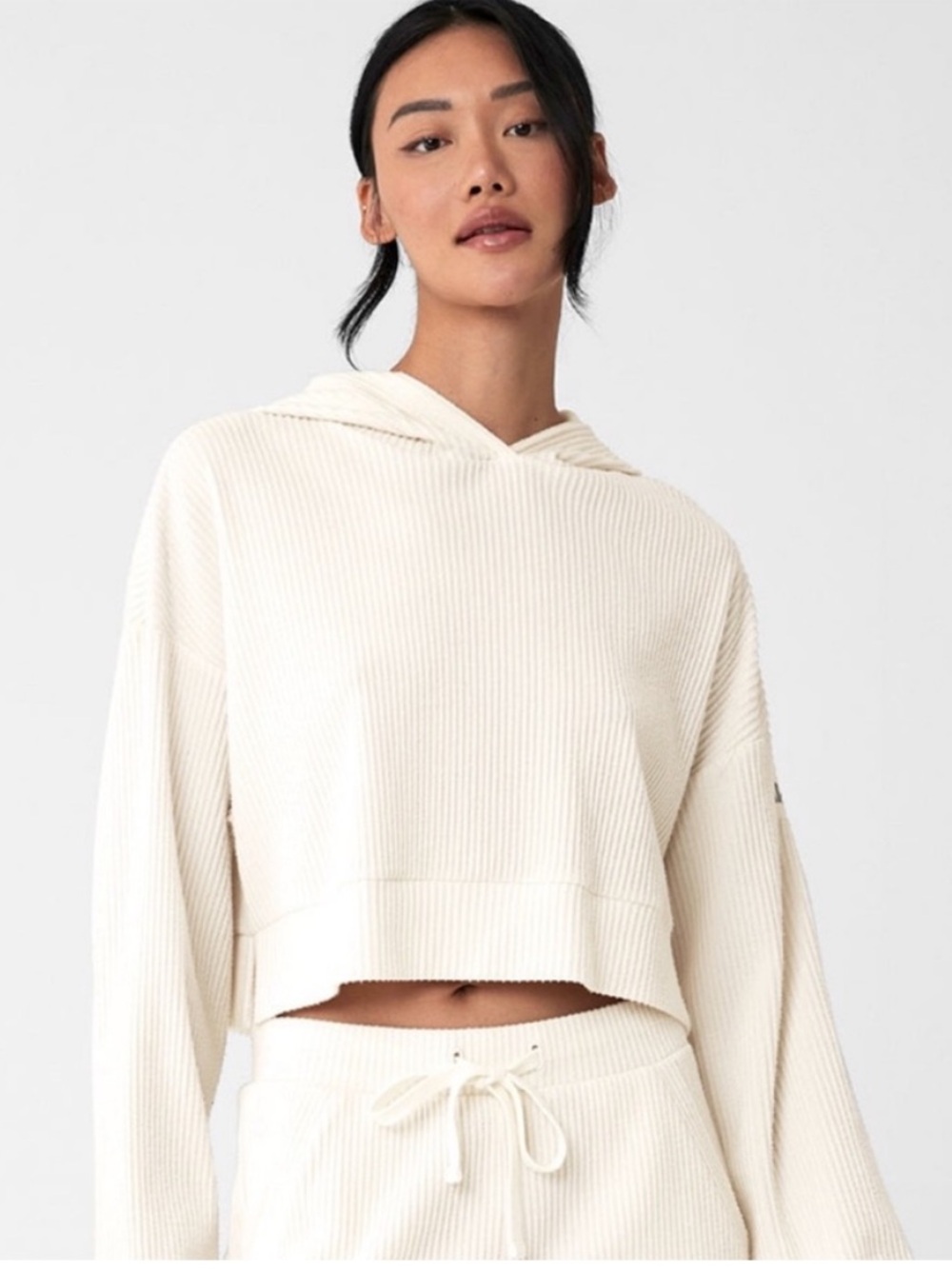 alo Yoga Muse Ribbed Crop Hoodie Pullover Ivory Cream L/XL - Picture 4 of 13